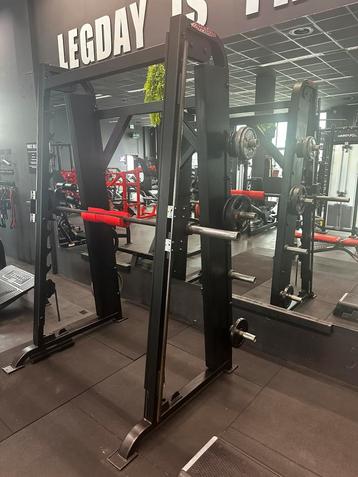 Life Fitness Smith Machine beschikbaar voor biedingen