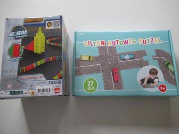 Autoweg van vilt  en Domino stenen 250 stuks vanaf 3 jaar beschikbaar voor biedingen