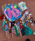 Barbie poppen, zwembad en bedje, Gebruikt, Ophalen of Verzenden, Barbie