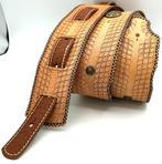 Lederen gitaarband GB009 handmade conchos 139/182 cm, Verzenden, Nieuw, Elektrische gitaar