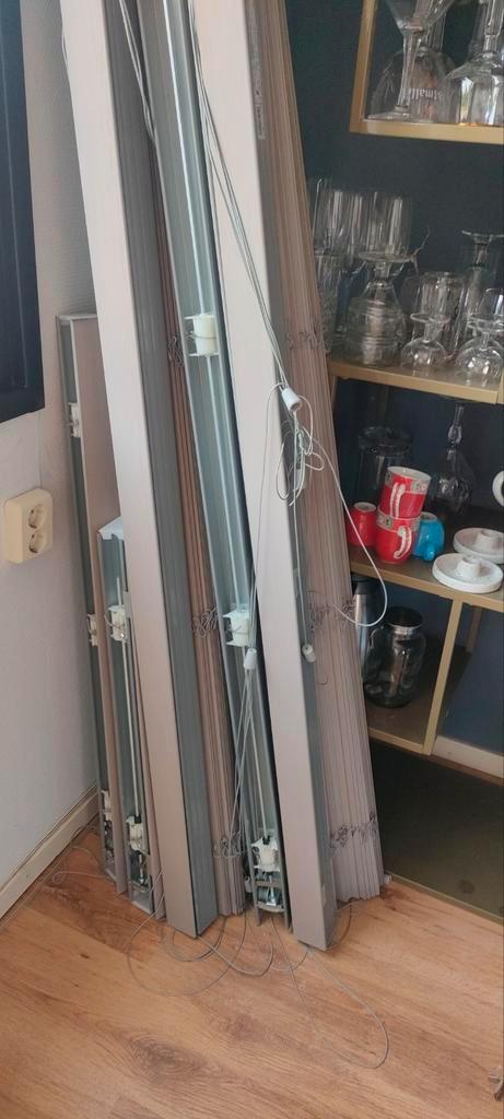 Houten jaloezieën. Merk Multisol, Huis en Inrichting, Stoffering | Gordijnen en Lamellen, Zo goed als nieuw, 200 cm of meer, Ophalen