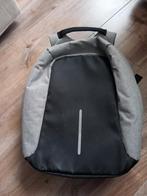Rugzak grijs met zwart, Ophalen of Verzenden, Zo goed als nieuw, 25 tot 40 cm