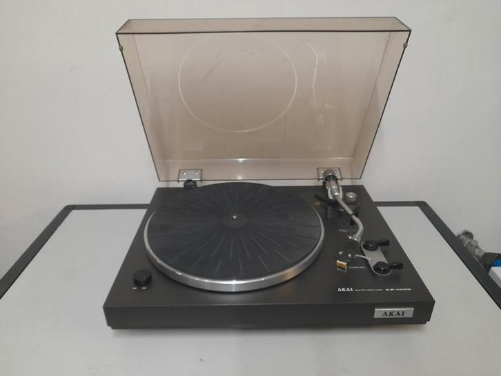 Akai platenspeler AP-100C, Audio, Tv en Foto, Platenspelers, Gebruikt, Platenspeler, Akai, Ophalen of Verzenden