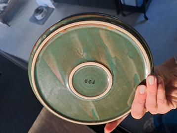 F2D Handgedraaid Servies - Borden 16stuks beschikbaar voor biedingen