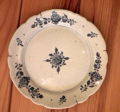 Antiek bord Delfts blauw aardewerk, gemerkt origineel Delfts, Antiek en Kunst, Antiek | Keramiek en Aardewerk, Ophalen of Verzenden