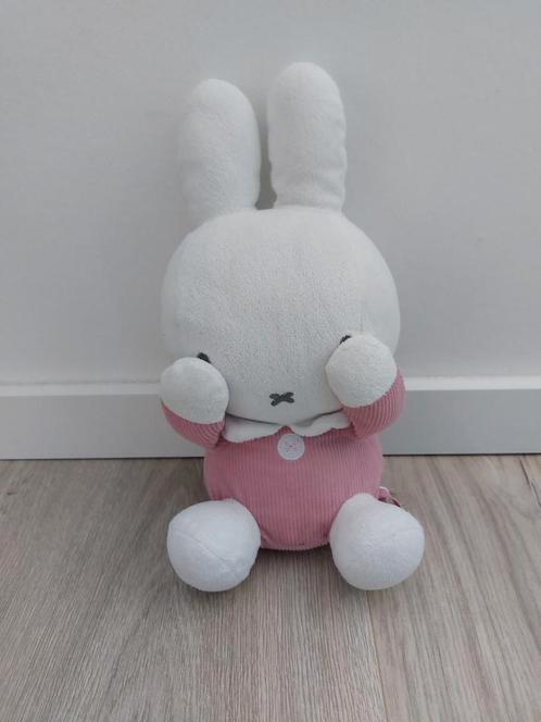 Knuffel Nijntje miffy roze kiekeboe K9850, Kinderen en Baby's, Speelgoed | Knuffels en Pluche, Zo goed als nieuw, Konijn, Ophalen of Verzenden