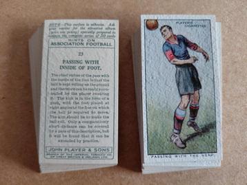 Hints on Association Football compl. set 50 cigarette cards beschikbaar voor biedingen