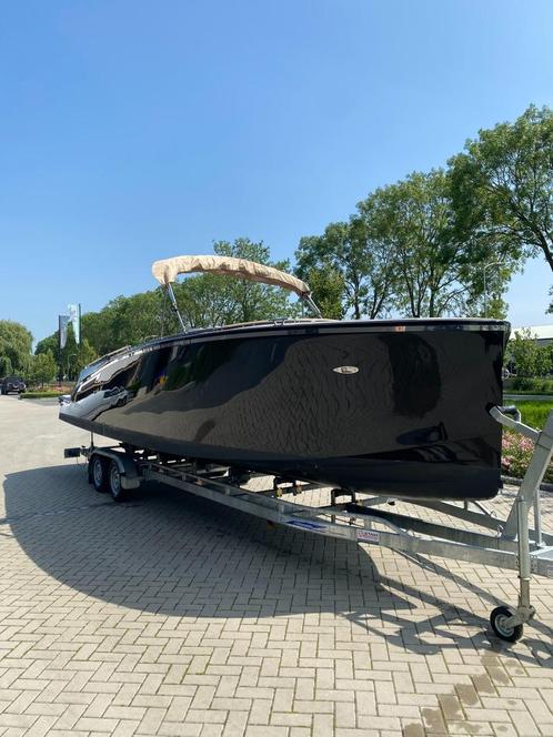 Lifestyle 818 250pk, Watersport en Boten, Sloepen, Zo goed als nieuw, 70 pk of meer, 6 meter of meer, Binnenboordmotor, Diesel