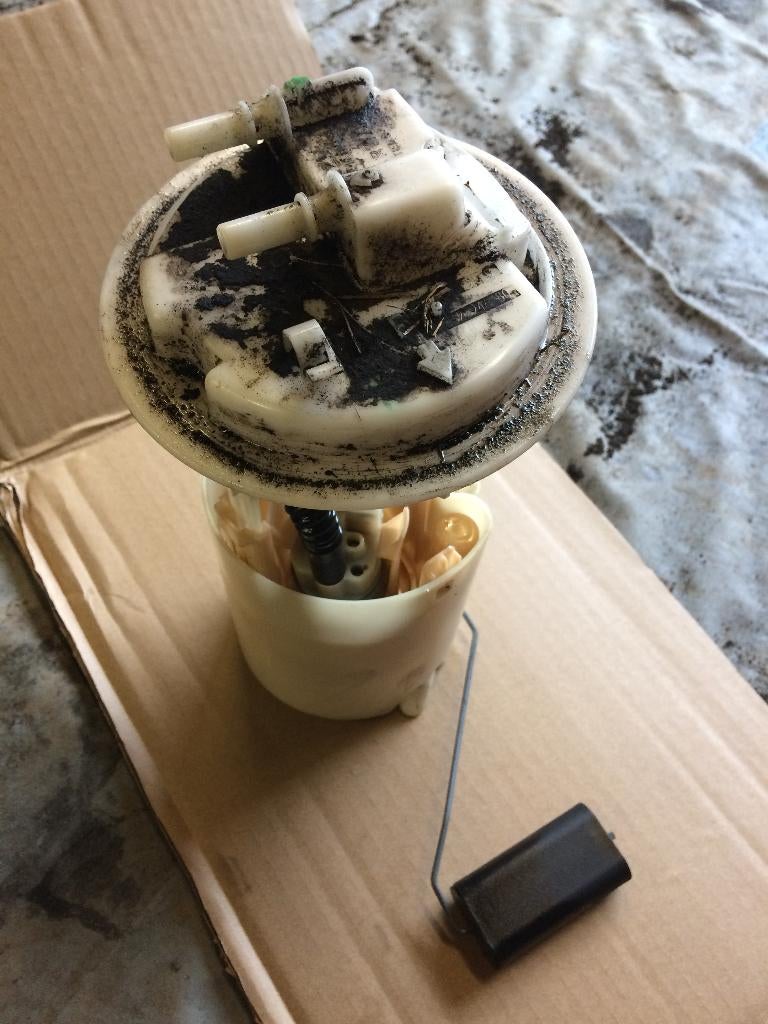 Tankpomp Peugeot 206 1.4, Auto-onderdelen, Ophalen of Verzenden, Gebruikt, Peugeot