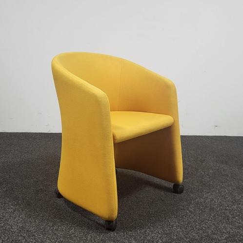 Markant Fauteuil Geel, Huis en Inrichting, Fauteuils, Gebruikt, Stof, Minder dan 50 cm, 75 tot 100 cm, Ophalen