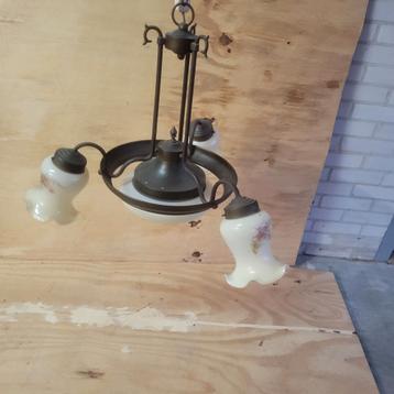Vintage hanglamp met bloemmotief glas – 3 armen

 beschikbaar voor biedingen