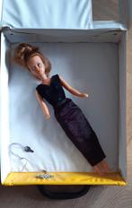 Oude pop Barbie [ Tressy ] incl. kleding en koffertje, Ophalen, Gebruikt, Pop