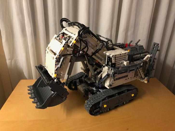 Lego Technic - 42100 - Liebherr R 9800 Graafmachine, Kinderen en Baby's, Speelgoed | Duplo en Lego, Zo goed als nieuw, Lego, Complete set