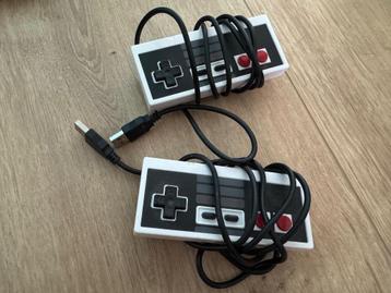 2x NES USB controllers beschikbaar voor biedingen