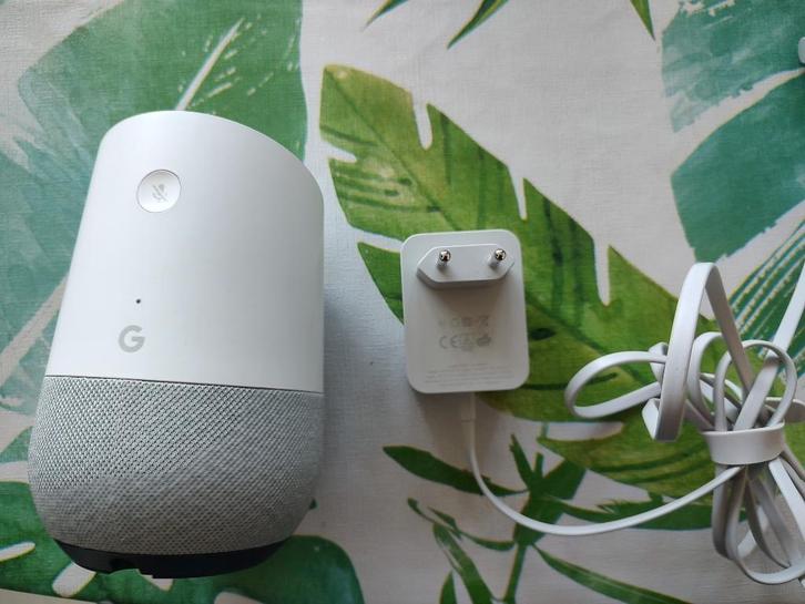 Slimme Smart Speaker Google Home in nieuwstaat, Audio, Tv en Foto, Luidsprekers, Zo goed als nieuw, Overige typen, Minder dan 60 watt