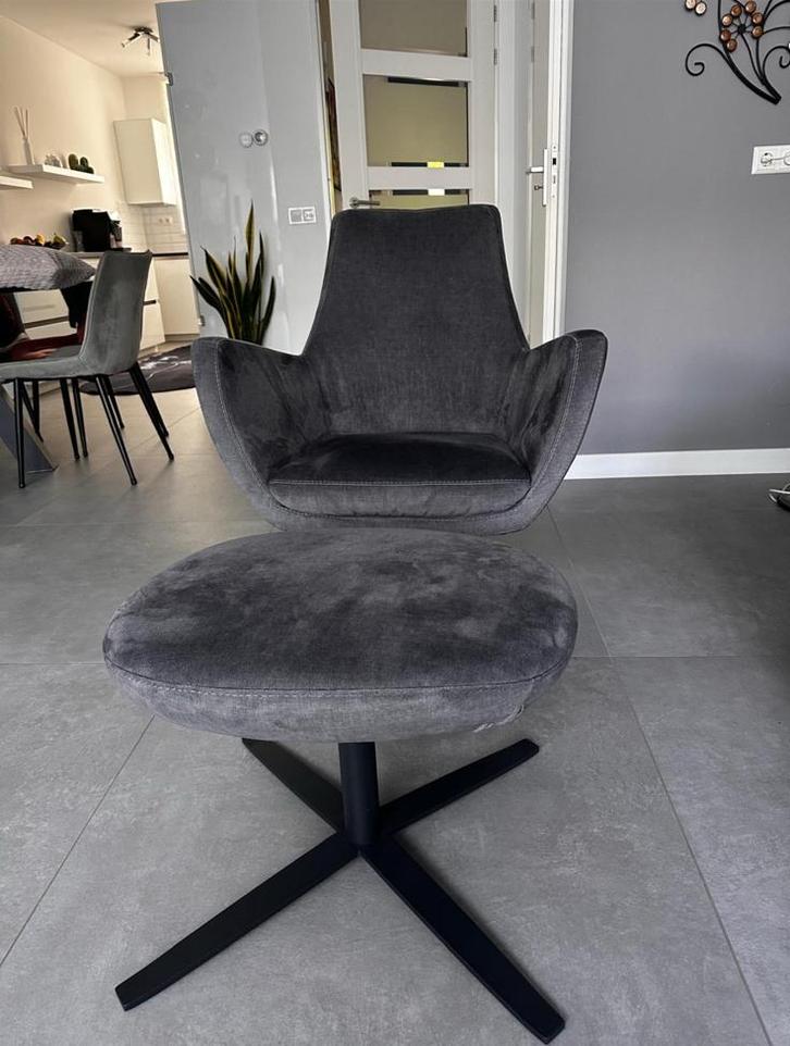✅ LUXE Draaifauteuil met Hocker Antracietgrijs🔝Topstaat🔝, Huis en Inrichting, Fauteuils, Zo goed als nieuw, Stof, 50 tot 75 cm
