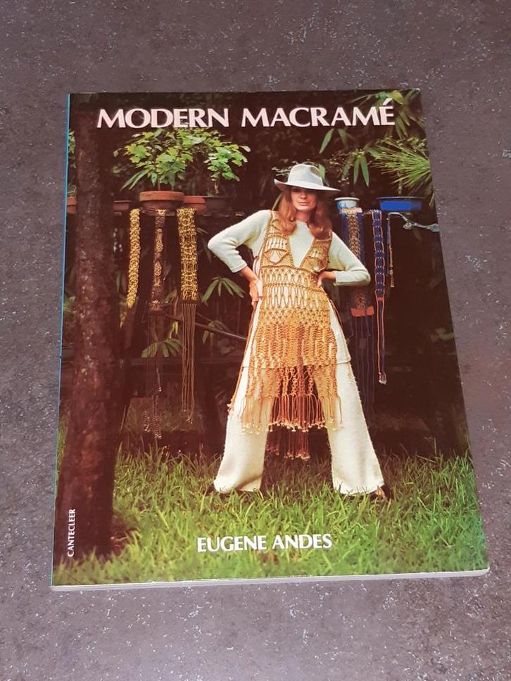 Modern macrame E. Andes, Boeken, Hobby en Vrije tijd, Gelezen, Ophalen of Verzenden