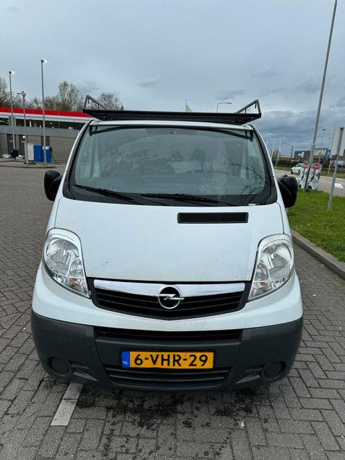 Opel Vivaro 2.0 Cdti 66KW E4 2.7T L1h1 2010, Auto's, Bestelauto's, Particulier, Airbags, Bluetooth, Centrale vergrendeling, Climate control