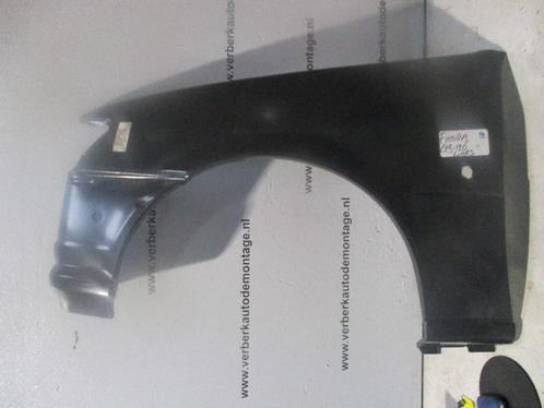 Spatbord Links Voor Ford Fiesta 3 (1991-05/1995-12), Auto-onderdelen, Carrosserie en Plaatwerk, Spatbord, Ford, Nieuw
