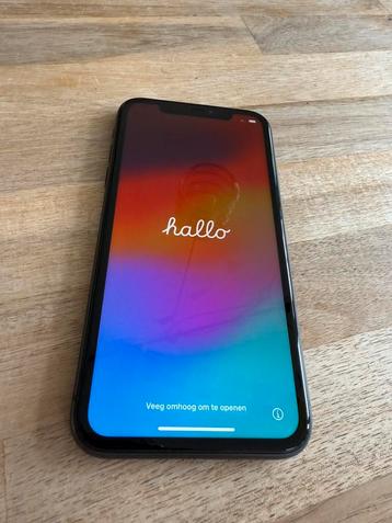 iPhone 11 64GB zwart - Gebruikt, maar in goede staat beschikbaar voor biedingen