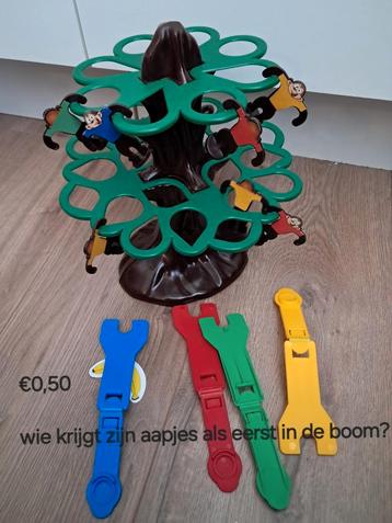 Aapje slingeren beschikbaar voor biedingen