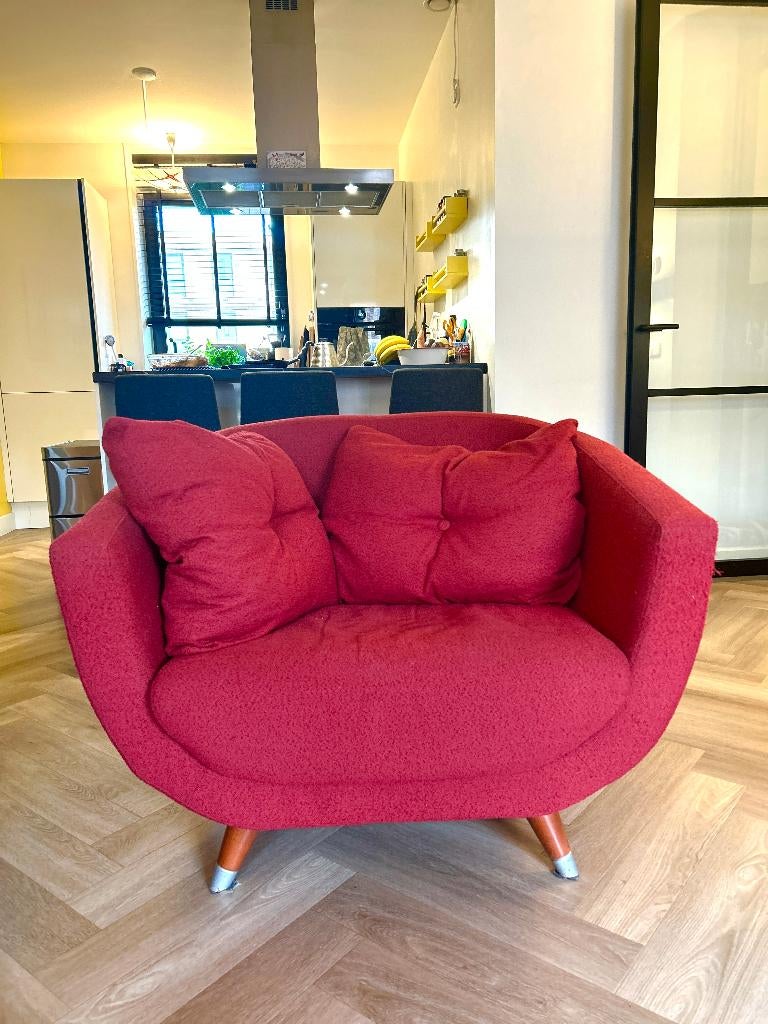 Cozy vintage red chair / Gezellige vintage rode stoel, Huis en Inrichting, Stoelen, Ophalen, Overige materialen, Gebruikt, Eén