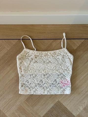 *NIEUW!* Kanten crop top van Loavies, maat S / M beschikbaar voor biedingen