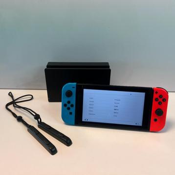 Nintendo Switch 32GB Rood Blauw 2019 | Excl Joy-Con Hand gri beschikbaar voor biedingen