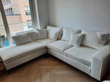 Witte teddy lounge hoekbank beschikbaar voor biedingen