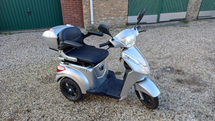 IVA e1000 scootmobiel, Diversen, Brommobielen en Scootmobielen, Zo goed als nieuw, Overige merken, 46 km of meer, 16 km/u of meer