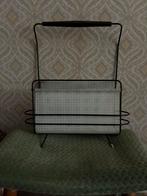 Sixties vintage krantenbak, Ophalen, Gebruikt