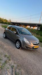 Opel Corsa 1.2 16V 3D Easytronic 2010 Bruin, Auto's, Opel, 450 kg, 750 kg, Bruin, 1229 cc