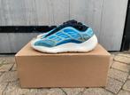 Yeezy azareth 700v, Slippers, Blauw, Nieuw, Ophalen of Verzenden