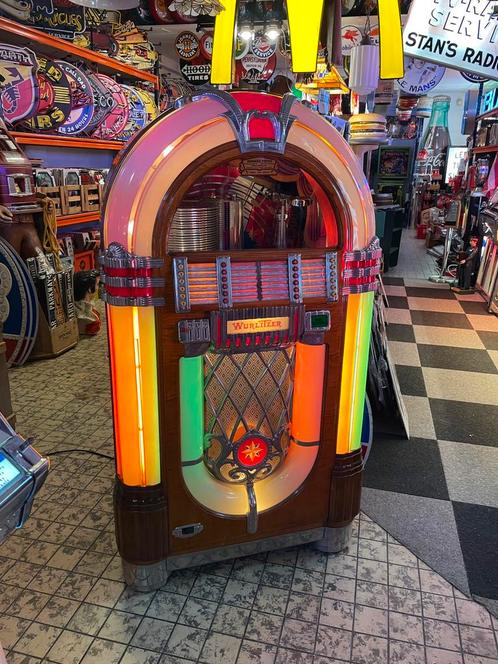 Wurlitzer 1015 jukebox gerestaureerd. Inruil mogelijk, Verzamelen, Automaten | Jukeboxen, Zo goed als nieuw, Wurlitzer, Ophalen