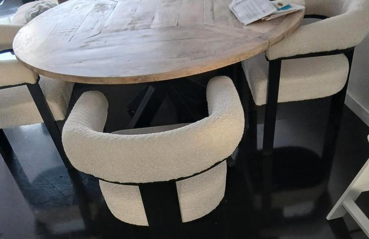 Eetstoellen japandi teddy boucle wit zwart, Huis en Inrichting, Stoelen, Zo goed als nieuw, Eén, Wit, Ophalen of Verzenden