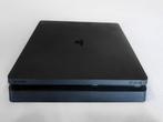 PlayStation 4 Slim - 1TB - Met Controllers en 2 spellen, Spelcomputers en Games, Spelcomputers | Sony PlayStation 4, Ophalen, Gebruikt