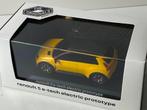 1:43 Renault 5E 100% electic-dealer promotional/ PROTOTYPE, Hobby en Vrije tijd, Modelauto's | 1:43, Ophalen of Verzenden, Nieuw