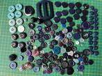 140 blauwe en paarse knopen, Hobby en Vrije tijd, Knoop of Knopen, Gebruikt, Ophalen of Verzenden