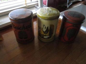 10 oude blikken. beschikbaar voor biedingen