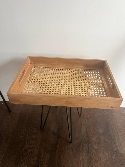 Houten Dienblad / Bijzettafel met Rotan Blad, Huis en Inrichting, Woonaccessoires | Dienbladen, Zo goed als nieuw, Hout, Rechthoekig