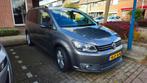 Volkswagen Touran 1.2 TSI. Pano, CarPlay & Android. APK 2006, Auto's, Volkswagen, 730 kg, Zwart, 4 cilinders, Leder en Stof