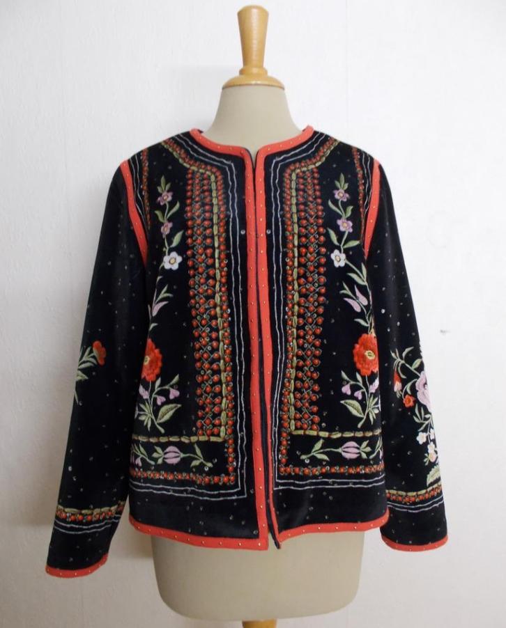 Folklore apart zwart bewerkt fluweel look jasje! M/L, Kleding | Dames, Jasjes, Kostuums en Pakken, Zo goed als nieuw, Jasje, Maat 38/40 (M)