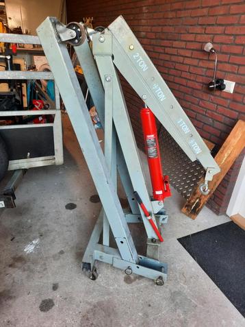 Werkplaatskraan 2. Ton vouwbaar / motortakel beschikbaar voor biedingen