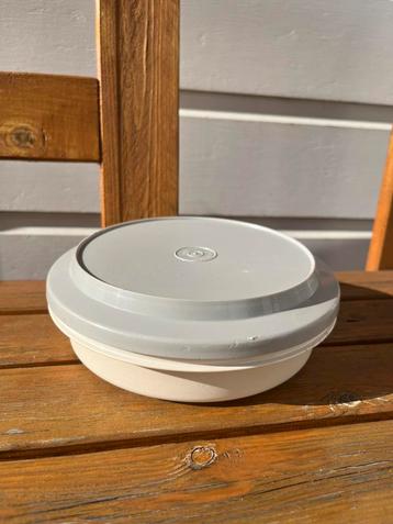 Tupperware bewaardoos schaal / bord met deksel grijs beschikbaar voor biedingen