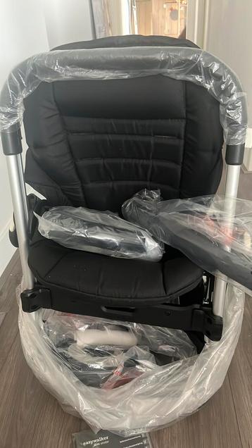 Easywalker MINI met extra’s beschikbaar voor biedingen
