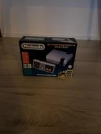 NES Classic mini, Verzenden, Zo goed als nieuw, Met 2 controllers, Met games