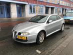 Alfa Romeo GT 1.9 JTD Distinctive  2006 Grijs metallic, Voorwielaandrijving, 1295 kg, 4 cilinders, 150 pk