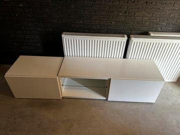 Besta tv kast. beschikbaar voor biedingen