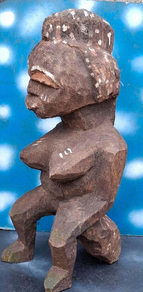 Houtsnijwerk. Afrika.  Primitief.  50 cm., Antiek en Kunst, Kunst | Niet-Westerse kunst, Ophalen
