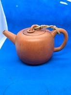Antiek Chinese Yixing theepotje., Antiek en Kunst, Ophalen of Verzenden